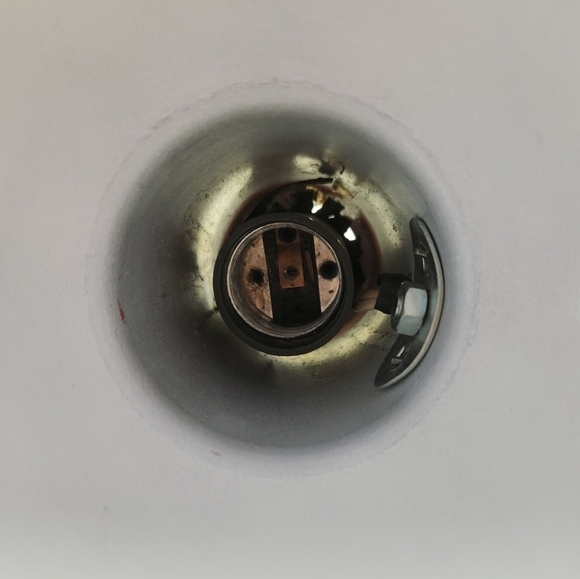 Vintage Luxo red articulated desk lamp - Picture 8 of 13